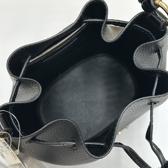 MICHAEL KORS Reed Medium Pebbled Leather Bucket Bag Satchel Crossbody Black NWT - Picture 10 of 14